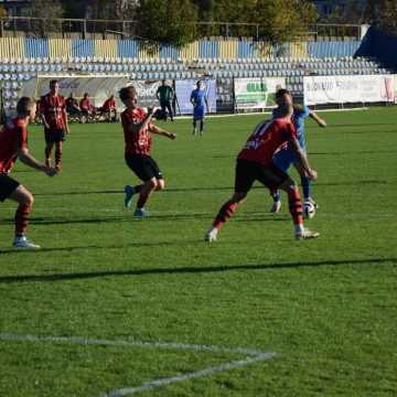 Ligowe zaległości odrobione. RKS Radomsko pokonuje Start Brzeziny