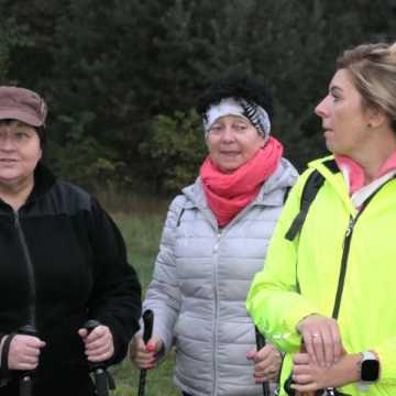 Spacery Nordic Walking zintegrowały mieszkańców południowo-zachodniej części gminy Radomsko