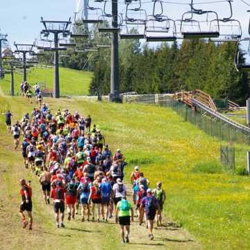 300 biegaczy zmierzyło się z Górą Kamieńsk