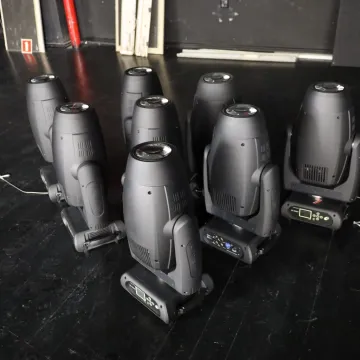 Remont sali widowiskowej MDK w Radomsku na finiszu. Pozostał montaż foteli...