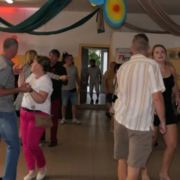 W Płoszowie zorganizowano biesiadę taneczną