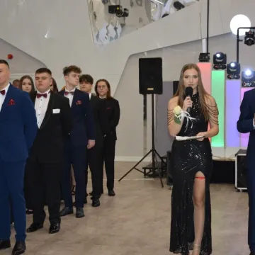 Studniówkowy bal maturalny I LO w Radomsku