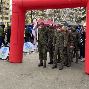 [WIDEO] Radomsko uczciło Żołnierzy Wyklętych biegiem Tropem Wilczym
