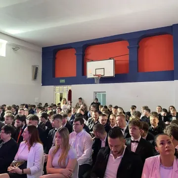 Elektryk pożegnał absolwentów. Teraz czas na maturę