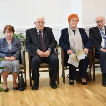 8 par obchodziło Złote Gody