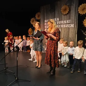 Przedszkolaki recytowały „zimowe” wierszyki w MDK w Radomsku