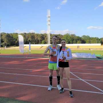 Zawodnicy KBKS Radomsko na najwyższym stopniu podium w Poznaniu z rekordami życiowymi
