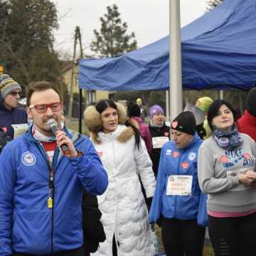 [WIDEO] Glinianki parkRUN w Radomsku. Bieg dla zdrowia i WOŚP 2025