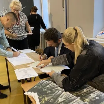 Trzeba pobudzić młodzież do aktywności fizycznej. Konferencja w Radomsku