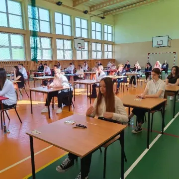 Rozpoczynają się egzaminy ósmoklasisty