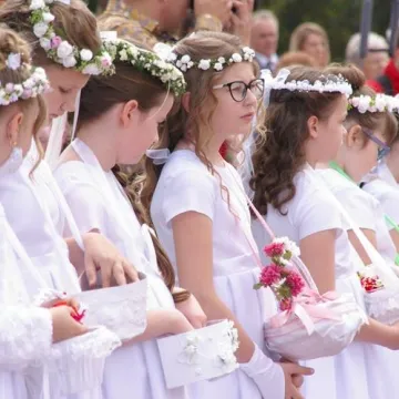 Boże Ciało w Radomsku. Z powodu epidemii procesje wokół kościołów