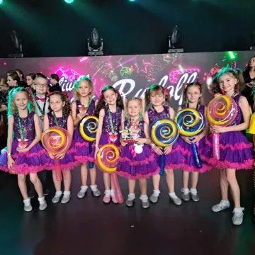 Sześć występów i sześć medali Akademii Tańca i Sportu „Mass-Team”