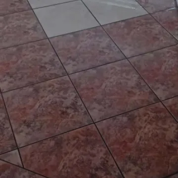 Woda w budynku mieszkalnym. Strażacy interweniowali w Białej Górze