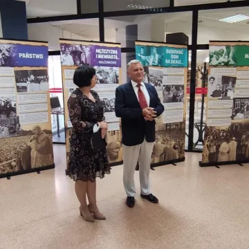 „Rodzina Bogiem silna” w bibliotece w Radomsku