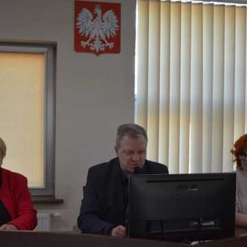 Zmiany w budżecie i minuta ciszy na sesji Rady Powiatu Radomszczańskiego