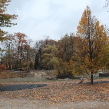 Rewaloryzacja parku Świętojańskiego. Ile już  zrobiono?