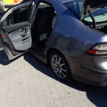 Grupa kradnąca luksusowe auta rozbita przez łódzkich policjantów