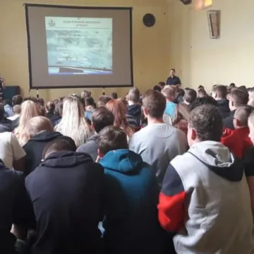 Młody kierowca jako uczestnik ruchu drogowego