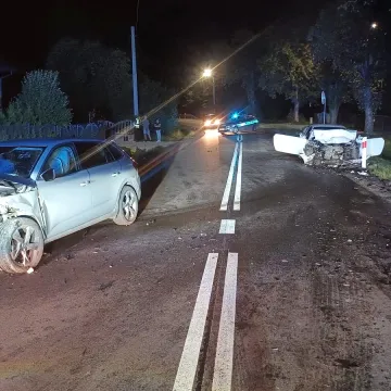 Wojnowice: Pościg za kierowcą BMW zakończył się wypadkiem
