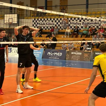 Zacięta walka w Radomsku. METPRIM Volley pokonuje Resursę Łódź po tie-breaku