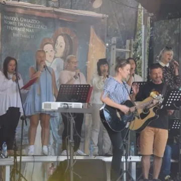 Koncert na placu 3 Maja: Radomsko wielbi Boga