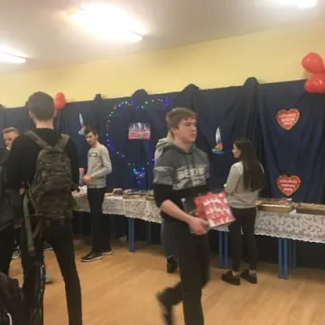 Licytacje dla WOŚP w ZSE-E w Radomsku