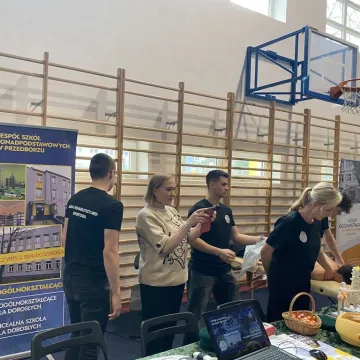 Tłumy na targach edukacyjnych w Radomsku