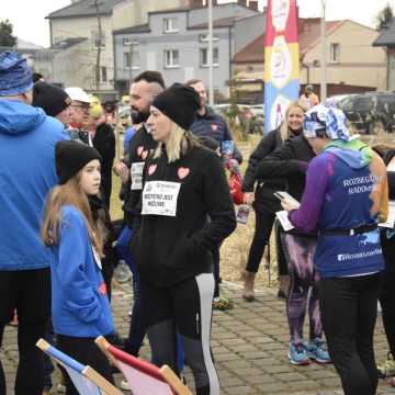 [WIDEO] Glinianki parkRUN w Radomsku. Bieg dla zdrowia i WOŚP 2025