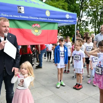 Bieg Unijny 2025. Ponad setka dzieci świętowała 21 lat w UE