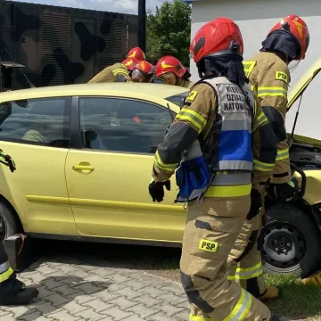 Symulacja wypadku i zarządzanie kryzysowe. Trening 9. Łódzkiej Brygady OT w Radomsku