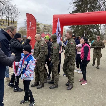 [WIDEO] Radomsko uczciło Żołnierzy Wyklętych biegiem Tropem Wilczym