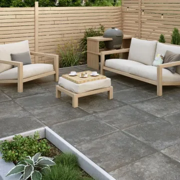 Jak urządzić mały taras przy domu?