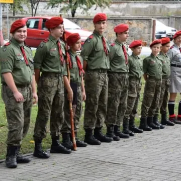 Kwiaty i pamięć w rocznicę wybuchu II Wojny Światowej