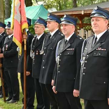 Nowy wóz i odznaczenia. Jubileusz OSP Dmenin