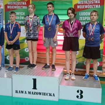 Młodzi tenisiści UMLKS Radomsko przywożą medale z Rawy Mazowieckiej