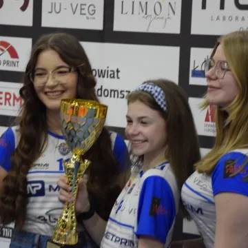 Pewne zwycięstwo i awans. METPRIM Volley Radomsko zagra w finale o II ligę!