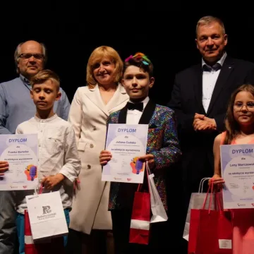 Wyniki konkursu „Mikrofon 2023”. Najlepsi zaśpiewają na Dniach Radomska