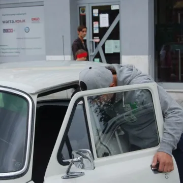 Maluchy, Łady i Cadillaki - wystawa samochodów przed Muzeum Regionalnym w Radomsku