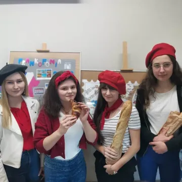 Charytatywna Frankofonia w Ekonomiku