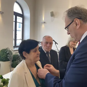 Razem przez pół wieku. Medale trafiły do dziesięciu par