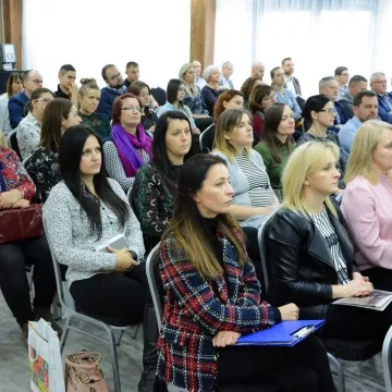 Rozmawiali o biznesie