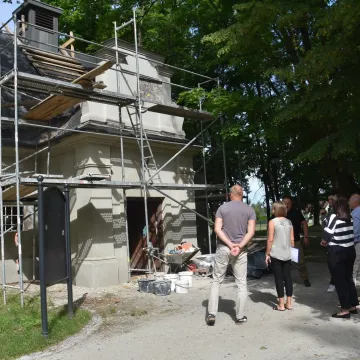 Lamus w Gorzędowie odzyskuje blask