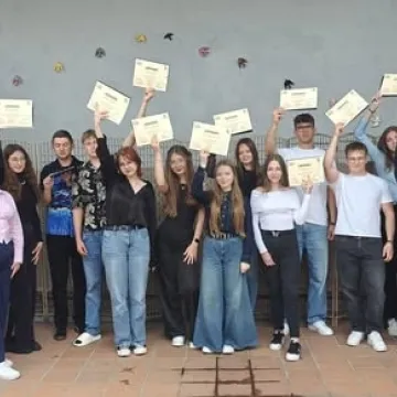 Zakończenie stażu uczniów ZSE z certyfikatami