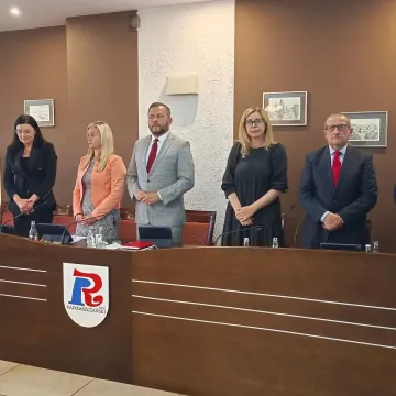 Zarząd Powiatu Radomszczańskiego z absolutorium za 2021 rok