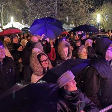 [WIDEO] Halina Mlynkova na Jarmarku Bożonarodzeniowym w Radomsku