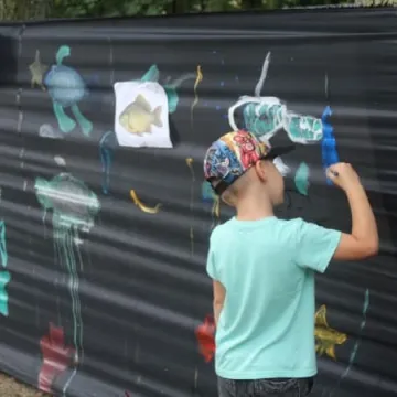 Warsztaty plastyczne „Mania malowania” w plenerze