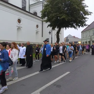 Pielgrzymi z Radomska wyruszyli na Jasną Górę
