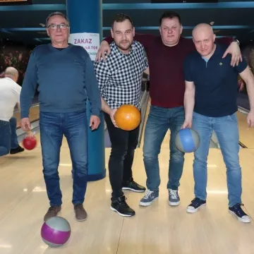 Samorządowcy grali w kręgle