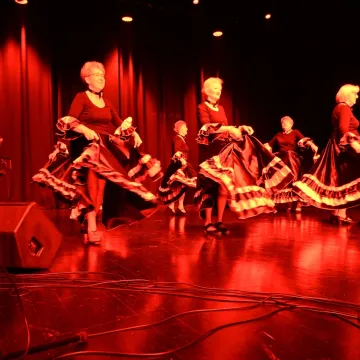 UTW „Wiem Więcej” zaprosił na benefis „Moniuszkowców”