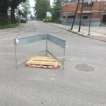 Kolejna dziura w jezdni na ul. Krasickiego
